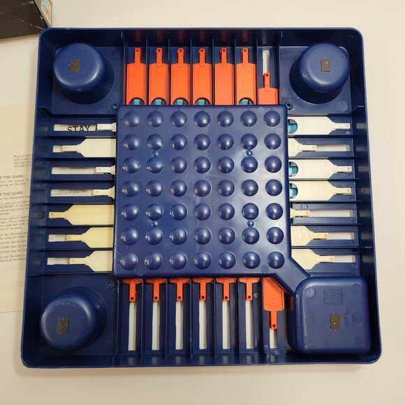 Stay Alive Board Game Milton Bradley Canada Bilingual Version COMPLETE Vtg - Picture 7 of 14